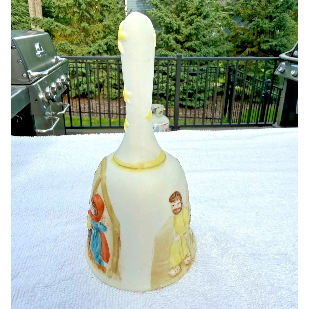 1985 Nativity Scene Porcelain Bell Jesus Mary Joseph Manger Vintage Christmas